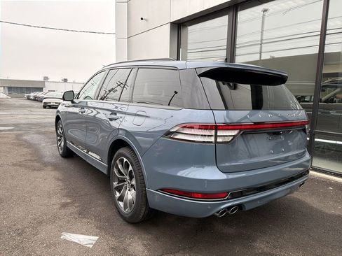 New 2026 Lincoln Aviator AWD image 2