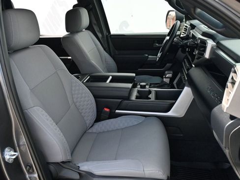 Used 2025 Toyota Tundra SR5 AWD/4WD image 15