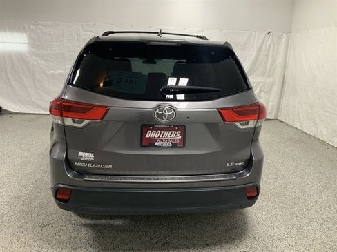 Used 2018 Toyota Highlander Plus image 7