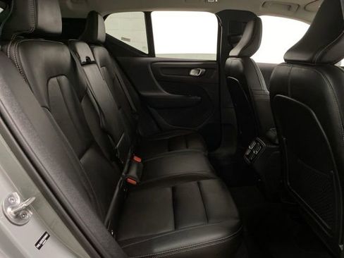 Used 2025 Volvo XC40 B5 Plus AWD/4WD image 24