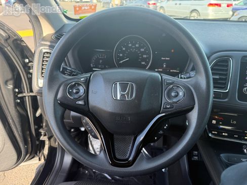 Used 2022 Honda HR-V EX image 15