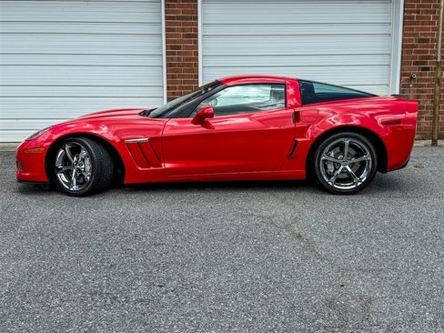 Used 2012 Chevrolet Corvette Grand Sport w/ 2LT Preferred Equipment Group RWD image 4