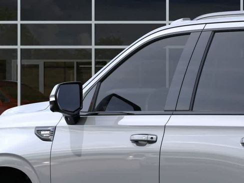 New 2026 GMC Yukon AT4 w/ AT4 Premium Plus Package AWD/4WD image 12