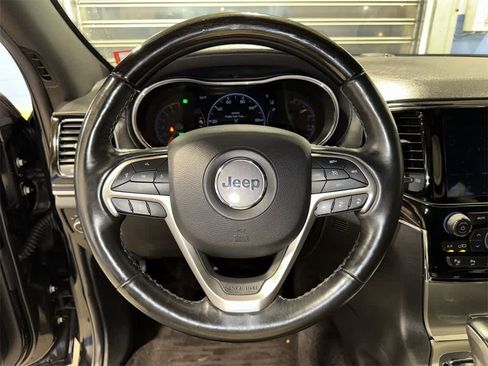 Used 2019 Jeep Grand Cherokee Overland image 18