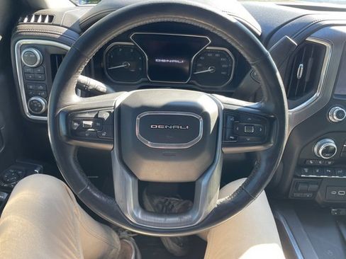 Used 2020 GMC Sierra 2500 Denali w/ Denali Ultimate Package image 9