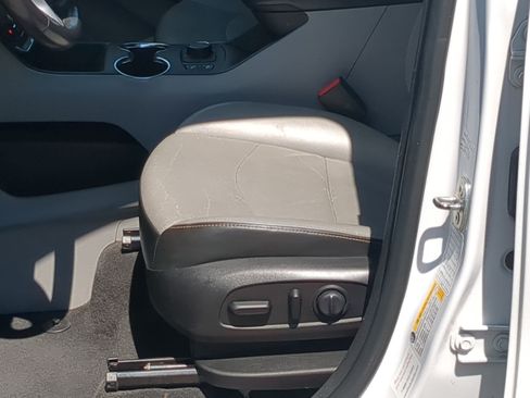 Used 2019 GMC Terrain SLT FWD image 12