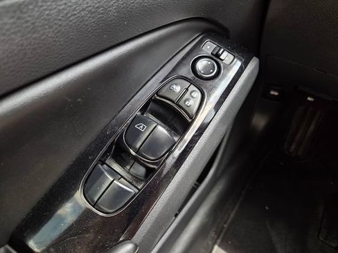 Used 2023 Nissan Altima 2.5 SV AWD/4WD image 22