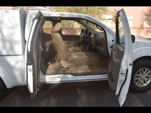 Used 2016 Nissan Frontier SV RWD image 31