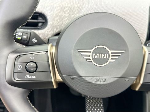 Certified 2025 MINI Cooper S FWD image 15