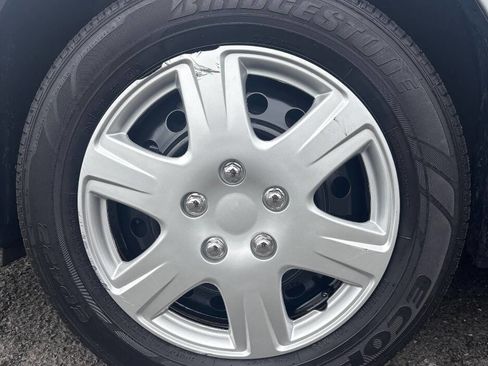 Used 2007 Toyota Corolla CE image 9