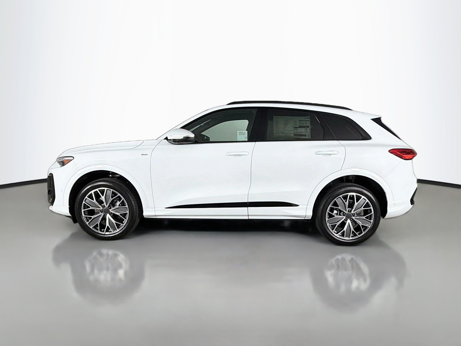 New 2026 Audi Q5 Premium AWD/4WD image 4