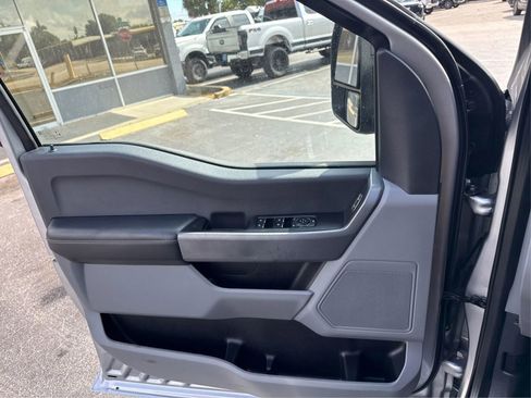 Used 2024 Ford F350 XLT AWD/4WD image 19