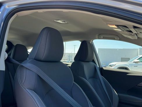 Certified 2025 Subaru Impreza 2.0i image 10