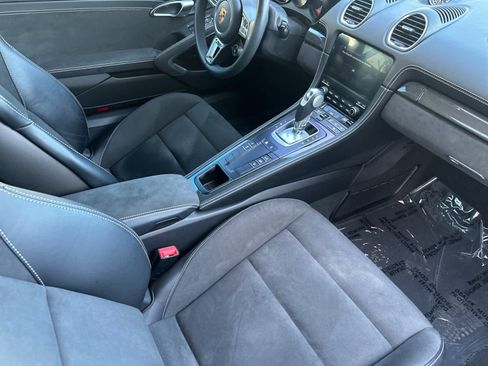 Certified 2024 Porsche 718 Cayman GTS RWD image 14