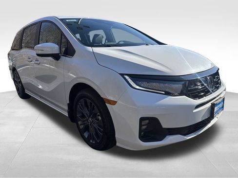 New 2026 Honda Odyssey Touring image 10