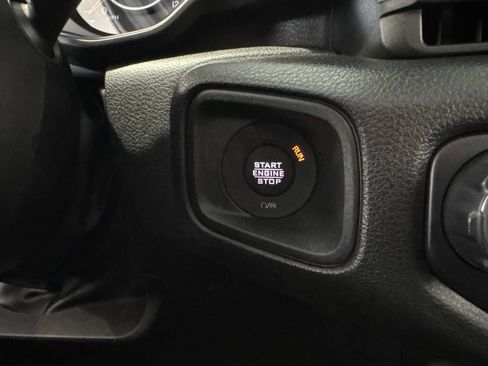 Used 2025 Jeep Wrangler Unlimited Sport AWD/4WD image 22