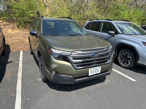 Used 2026 Subaru Forester Premium image 1