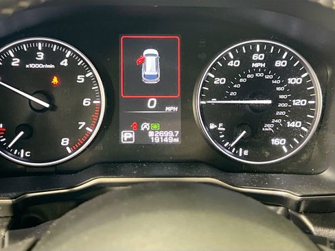 Used 2023 Subaru Outback Touring AWD/4WD image 12