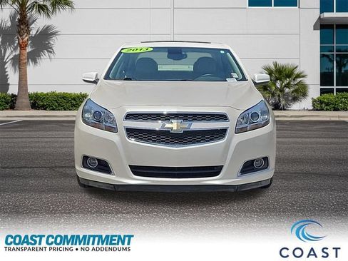 Used 2013 Chevrolet Malibu Eco w/ Navigation Package FWD image 2