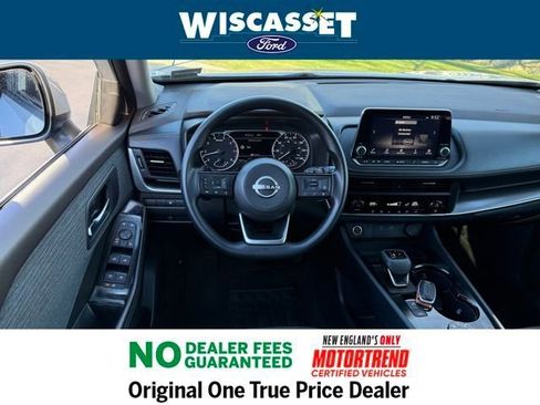 Used 2023 Nissan Rogue SV image 7