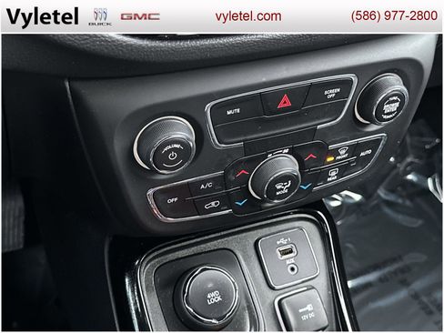 Used 2020 Jeep Compass Limited w/ Rear Convenience Group image 28