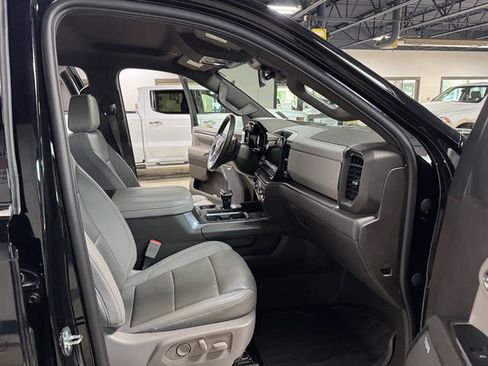 Certified 2023 GMC Sierra 1500 SLT w/ SLT Premium Plus Package AWD/4WD image 10