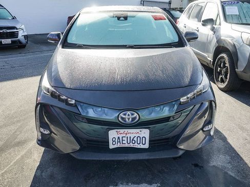 Used 2017 Toyota Prius Prime Advanced image 2