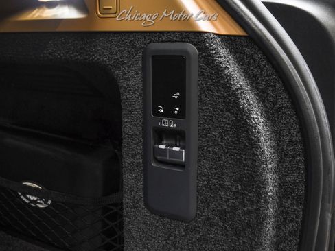 Used 2025 Land Rover Range Rover SE AWD/4WD image 59