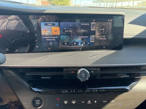 New 2025 Nissan Murano SV AWD/4WD image 22