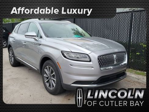 Used 2022 Lincoln Nautilus FWD image 1