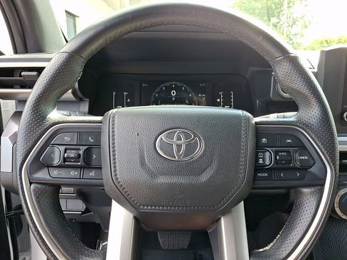 Certified 2025 Toyota 4Runner SR5 AWD/4WD image 20