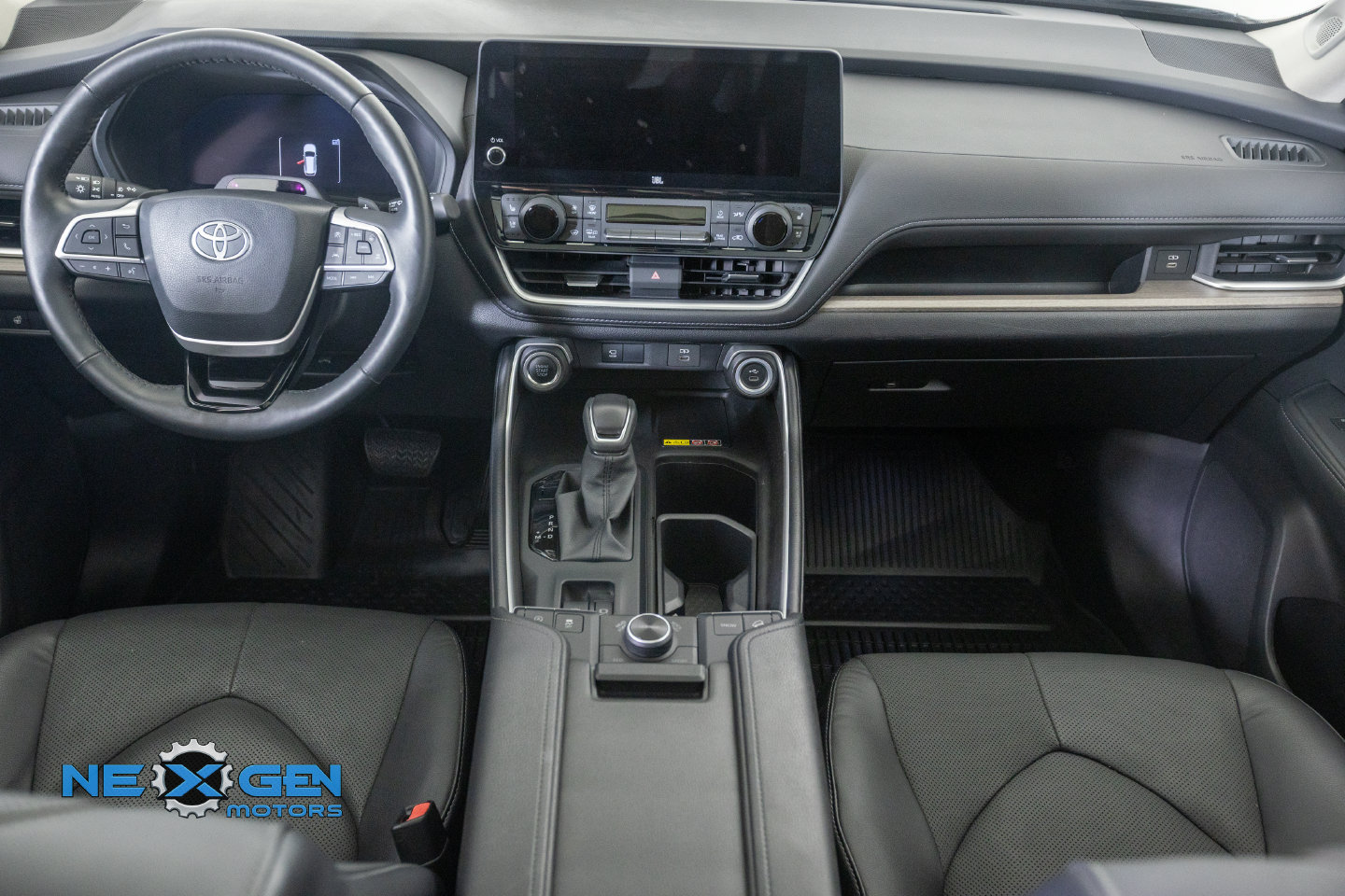 Used 2026 Toyota Grand Highlander AWD image 4