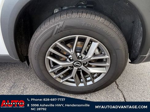 Used 2024 Nissan Rogue S AWD/4WD image 30
