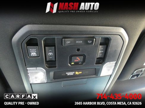 Used 2025 Toyota Tundra Limited AWD/4WD image 81