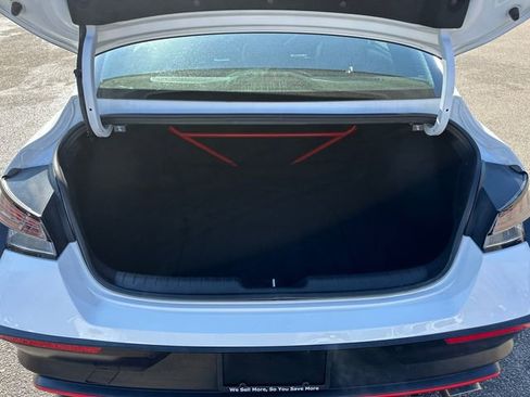 Used 2025 Hyundai Elantra N image 13