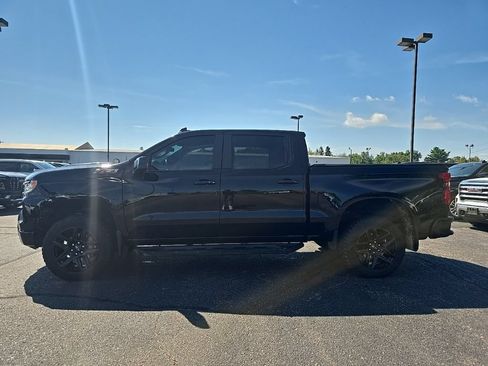 Used 2024 Chevrolet Silverado 1500 LT Trail Boss w/ Convenience Package II AWD/4WD image 1