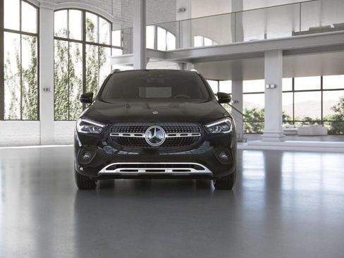 Used 2023 Mercedes-Benz GLA 250 4MATIC w/ Premium Package image 8
