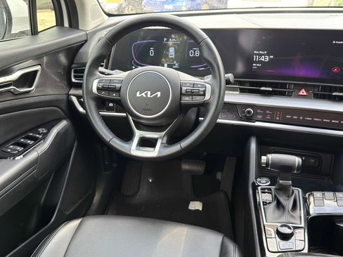 Certified 2025 Kia Sportage EX FWD image 25