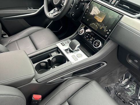 New 2025 Jaguar F-PACE R-Dynamic S image 26