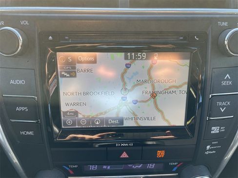 Used 2016 Toyota Camry XSE image 19