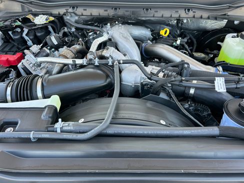 New 2026 Ford F250 Lariat w/ Black Appearance Package AWD/4WD image 22