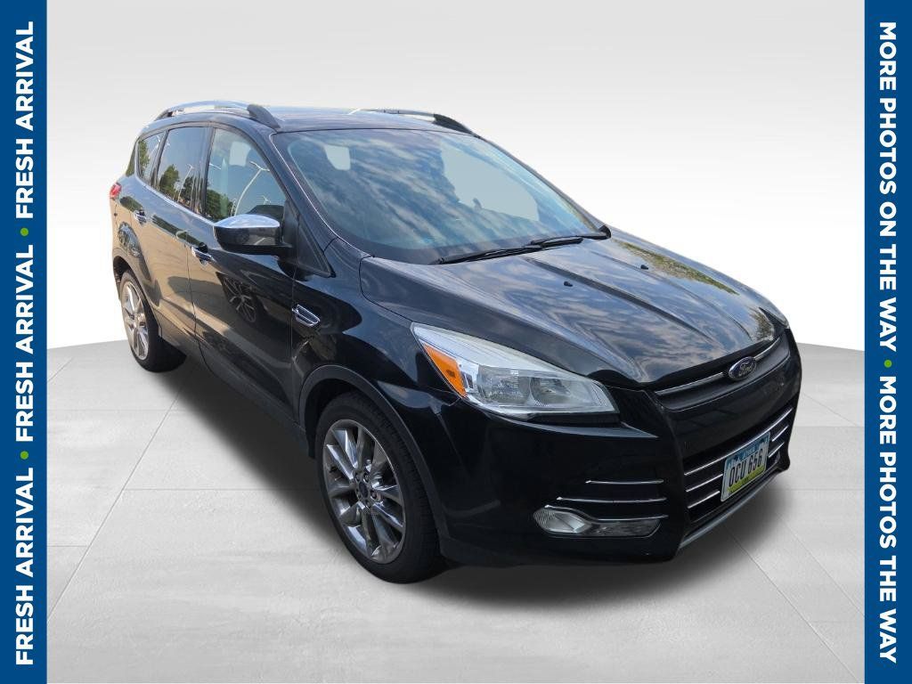 Used 2016 Ford Escape SE w/ SE Chrome Package FWD image 1