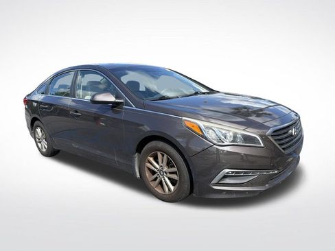 Used 2015 Hyundai Sonata SE FWD image 6
