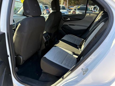 Used 2023 Chevrolet Equinox LS AWD/4WD image 18