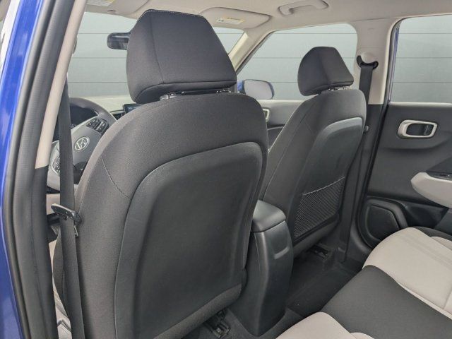 Used 2020 Hyundai Venue SEL FWD image 31