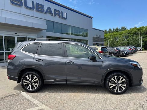 Used 2023 Subaru Forester Limited AWD/4WD image 6