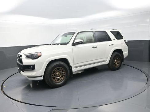 Used 2023 Toyota 4Runner Limited AWD/4WD image 46