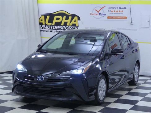 Used 2022 Toyota Prius LE image 4
