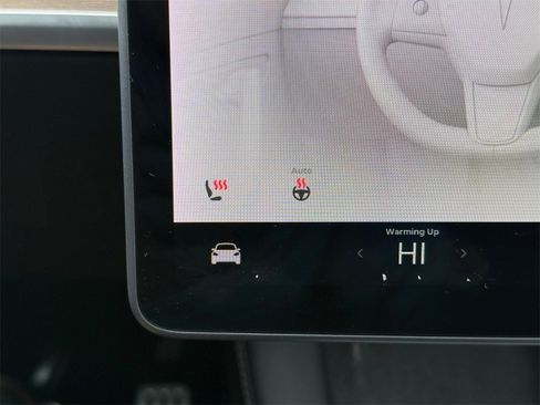 Used 2021 Tesla Model Y Performance image 17