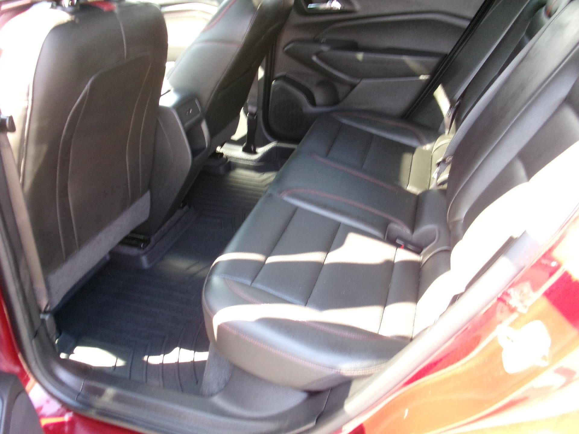 Used 2024 Chevrolet Trax RS w/ Sunroof Package FWD image 10